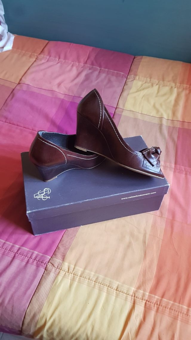 Zapatos de cuña de señora