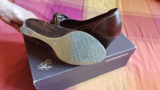 Zapatos de cuña de señora