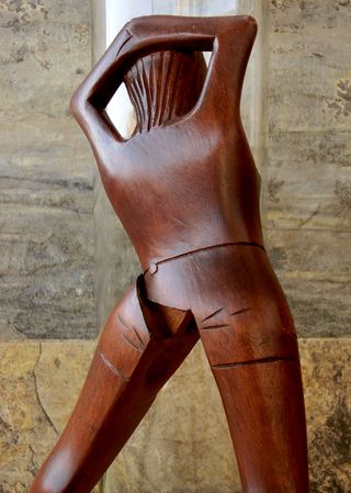 CASCANUECES ERÓTICO MADERA TALLADA ESCULTURA RARO