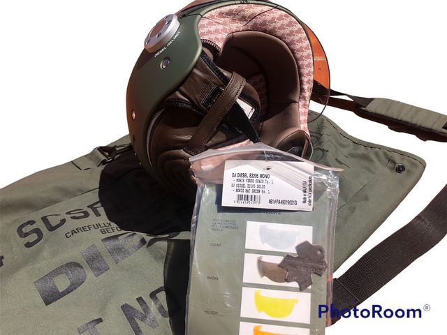 Casco de moto de la marca DIESEL fabricado por AGV