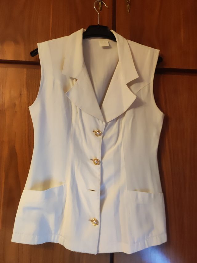 América sin mangas. Beist. Talla 44