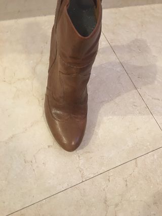 Botines de piel marron nuevos