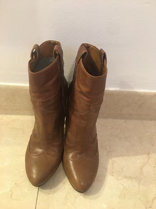 Botines de piel marron nuevos