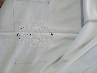Sábana bordada