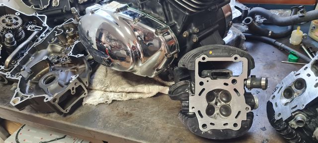 motor suzuki intruder 800