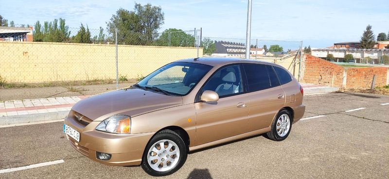 KIA Rio 2003 - foto 1
