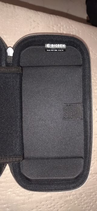 maletín nintendo switch lite negro