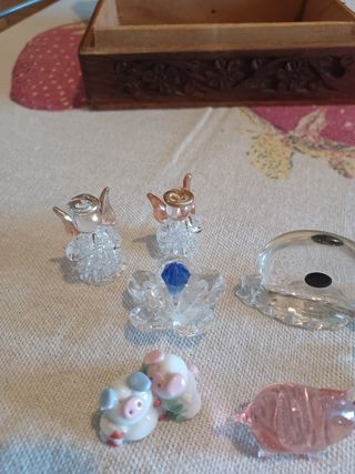 lotto 16 figurine in vetro e porcellini ceramica