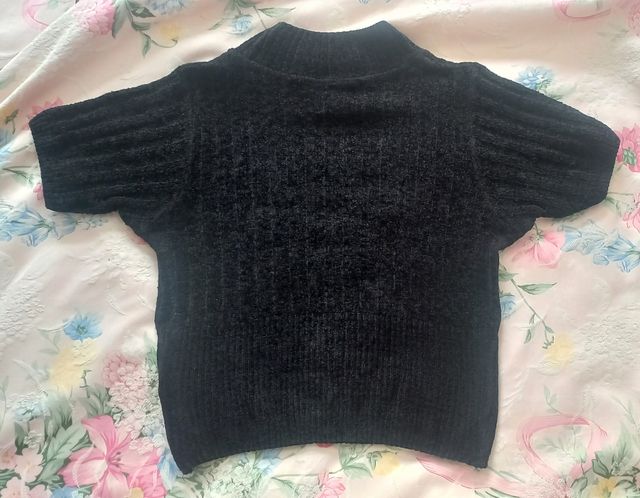 niki negro manga corta tipo cachemir