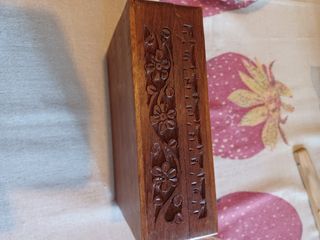 scatola legno intarsiata