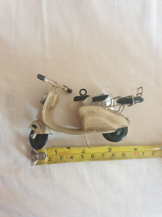 miniatura de moto Lambretta