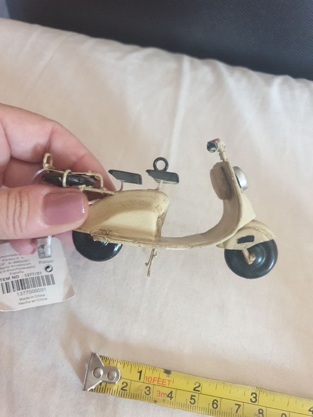 miniatura de moto Lambretta