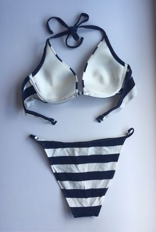 Bikini rayas azul y blanco. Women secret