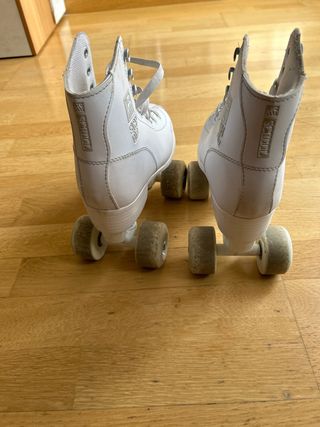 Patines 4 ruedas piel número 36