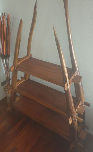Mobile Etnico in Teak
