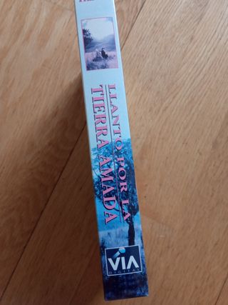 Cassette video VHS Llanto por la tierra amada