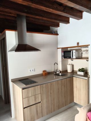 apartamento en Vejer de la frontera para dos personas a 15 minutos de la playa del palmar en pleno casco antiguo junto a la plaza de España con aire acondicionado