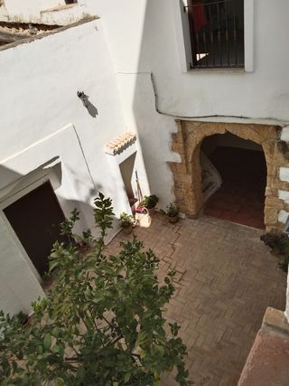 apartamento en Vejer de la frontera para dos personas a 15 minutos de la playa del palmar en pleno casco antiguo junto a la plaza de España con aire acondicionado