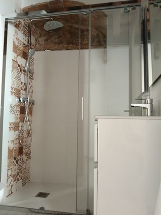 apartamento en Vejer de la frontera para dos personas a 15 minutos de la playa del palmar en pleno casco antiguo junto a la plaza de España con aire acondicionado