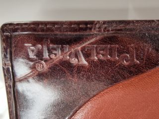Cartera de PielVieja auténtica.