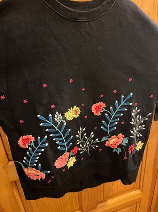 Sudadera gruesa negra