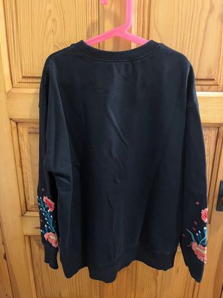 Sudadera gruesa negra