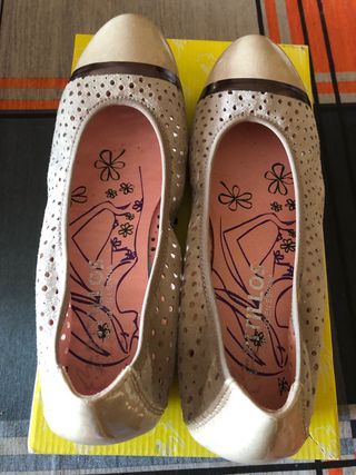 Preciosa manoletina pitillos