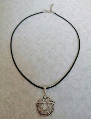 colgante pentagrama unisex