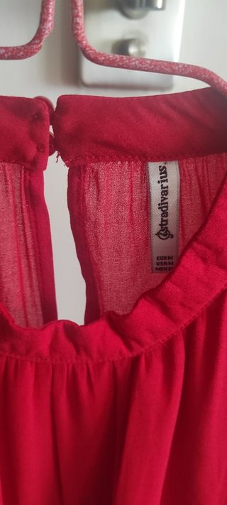 Camisa roja Stradivarius