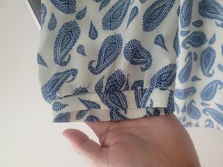 Blusa con escote en espalda