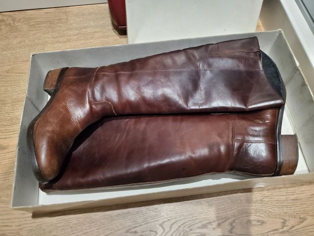 Botas altas cuero. Num 35-36