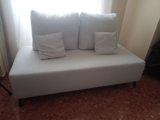 sofá cómodo y bonito