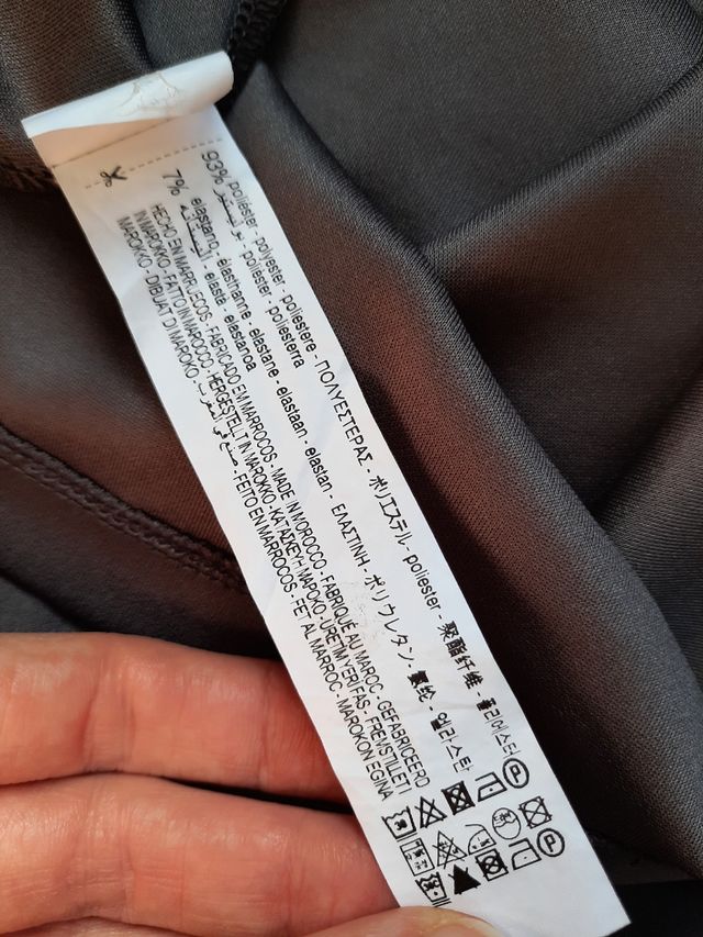 Vestido entallado de Zara