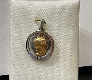 Medalla virgen niña plata y oro Finor