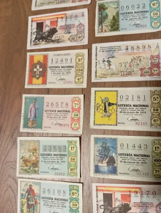 LOTE 30 Billetes antiguos Lotería Nacional