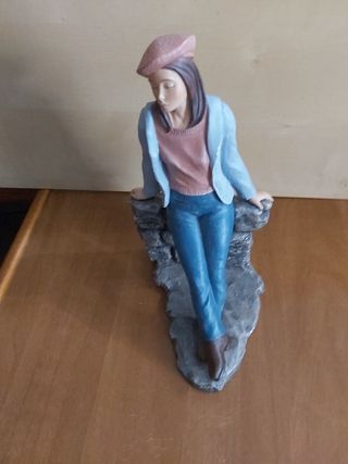 Figura mujer antigua