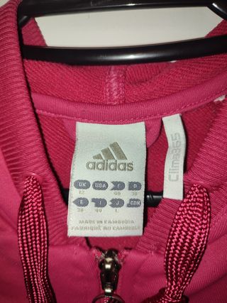 Chaqueta Adidas con capucha