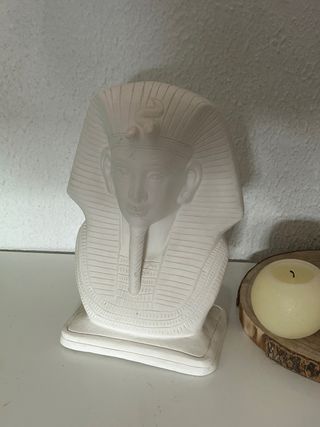 Figura de escayola Tutankamón