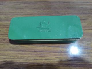 ANTIGUA MÁQUINA DE COSER ALFA CON MUEBLE