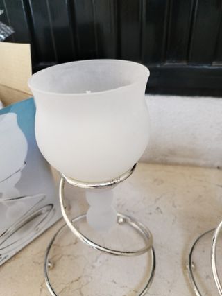 Candelabros de vela.