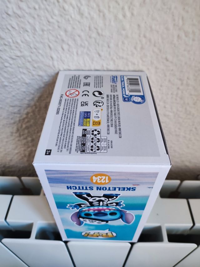 Funko pop skeleton Stitch chase