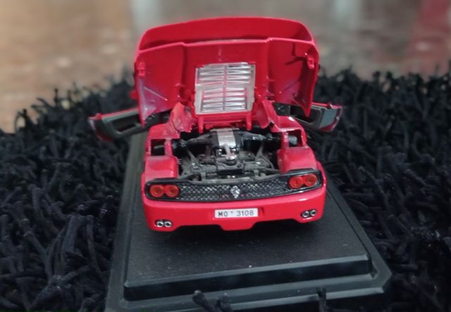 Ferrari F50 escala 1/ 24
