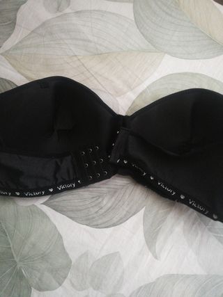 Sujetador palabra de honor.