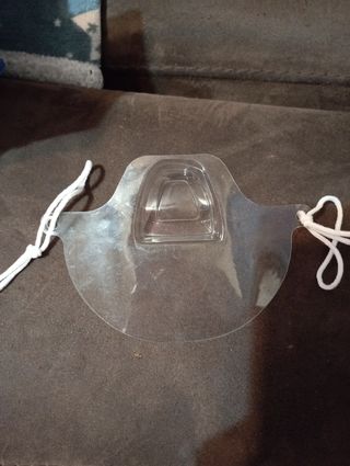 Mascarilla hostelería transparente