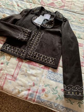 Chaqueta marrón. Mango. Nueva con etiquetas.