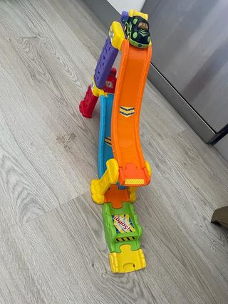 Multi pista de lanzamiento cochecitos Tut tut