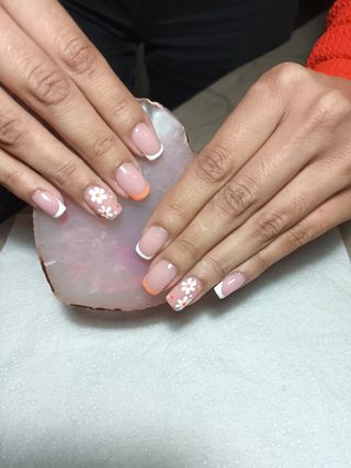 manicurista 641505747