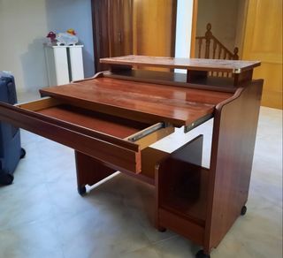 Escritorio para trabajo/ estudio