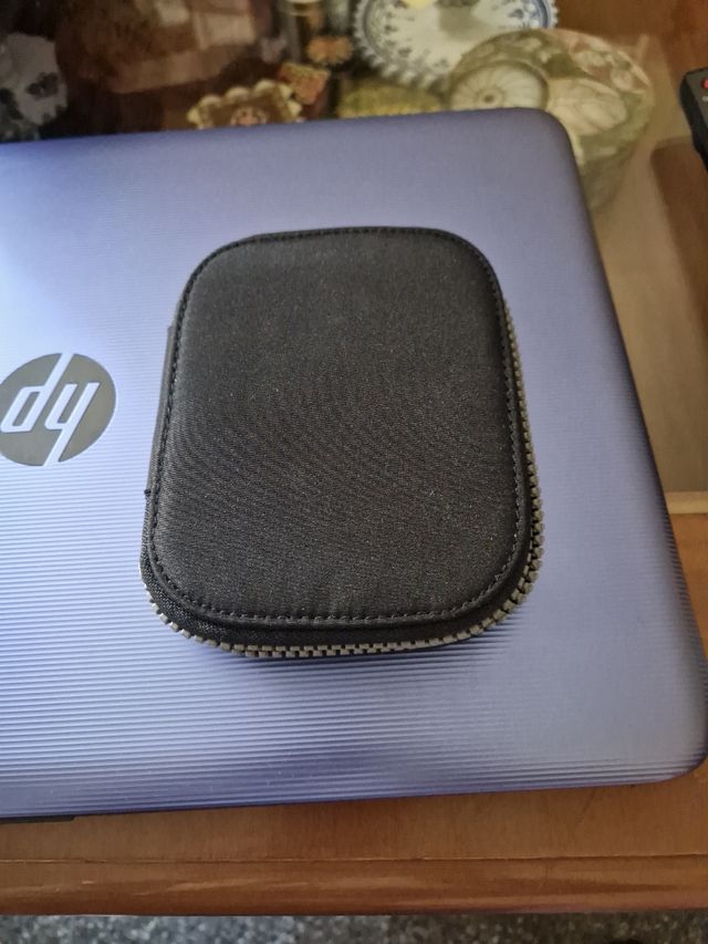 ESTUCHE MANICURA Y MAQUILLAJE DE VIAJE