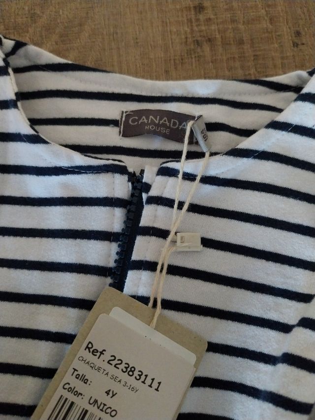 Chaqueta de algodón. Canadá House. 4 años